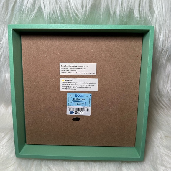 Festive 'Holly Jolly' Wall Art with Hot Cocoa Decor - Picture 5 of 5